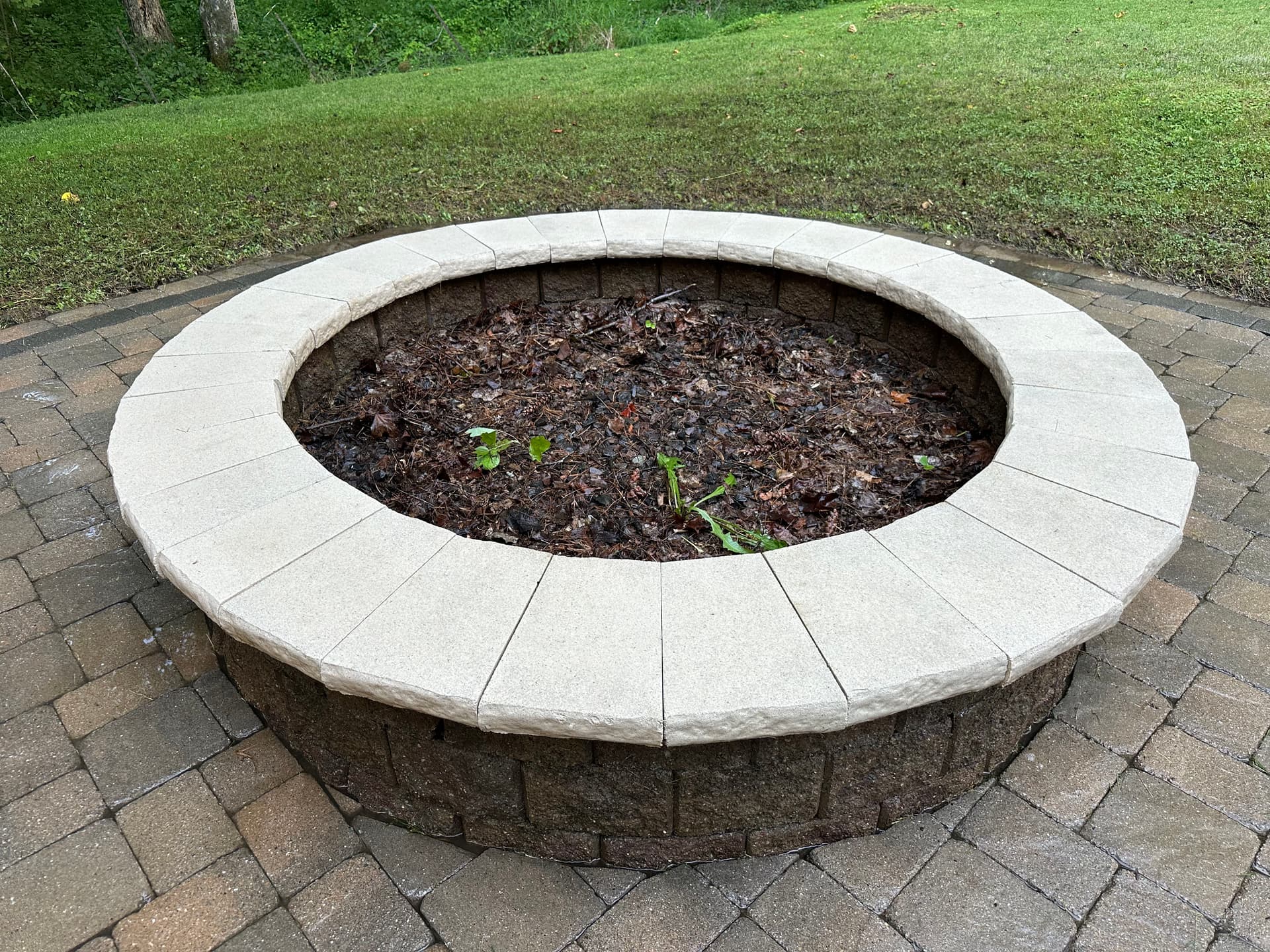 Gallery photos for Paver Patio and Fire Pit Cleaning That Actually Works: Image #3